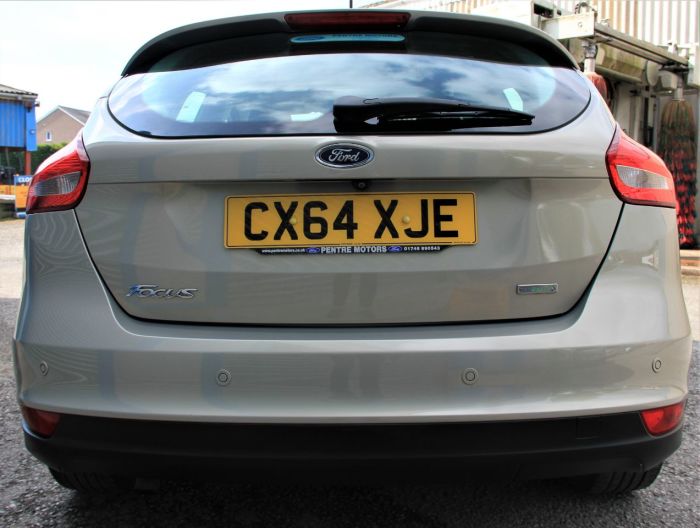 Ford Focus 1.0 EcoBoost 125 Titanium 5dr Hatchback Petrol Silver