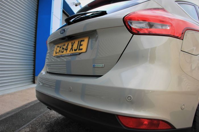 Ford Focus 1.0 EcoBoost 125 Titanium 5dr Hatchback Petrol Silver