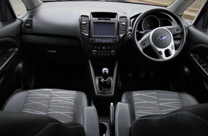 Kia Venga 1.6 CRDi ISG 4 5dr Hatchback Diesel White