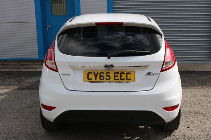 Ford Fiesta 1.0 EcoBoost Titanium 5dr Hatchback Petrol White