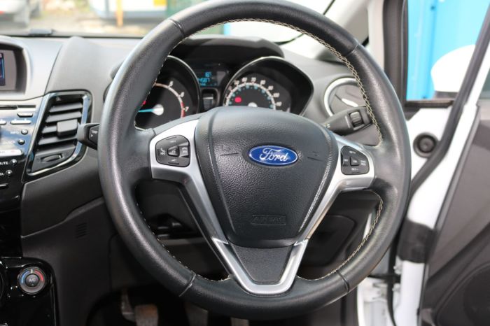 Ford Fiesta 1.0 EcoBoost Titanium 5dr Hatchback Petrol White