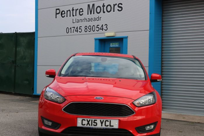 Ford Focus 1.0 EcoBoost 125 Zetec 5dr Hatchback Petrol Red