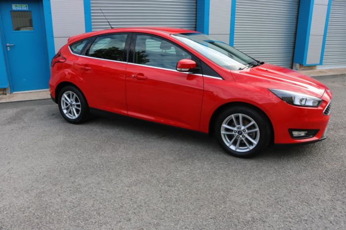 Ford Focus 1.0 EcoBoost 125 Zetec 5dr Hatchback Petrol Red