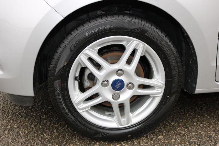 Ford Ka 1.2 Zetec 5dr Hatchback Petrol Silver