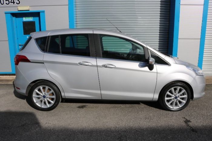 Ford B-MAX 1.0 EcoBoost 125 Titanium Navigator 5dr MPV Petrol Silver