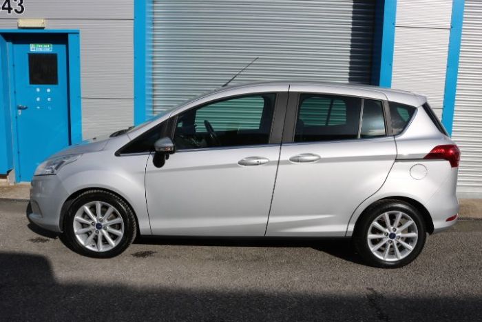 Ford B-MAX 1.0 EcoBoost 125 Titanium Navigator 5dr MPV Petrol Silver