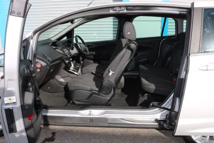 Ford B-MAX 1.0 EcoBoost 125 Titanium Navigator 5dr MPV Petrol Silver