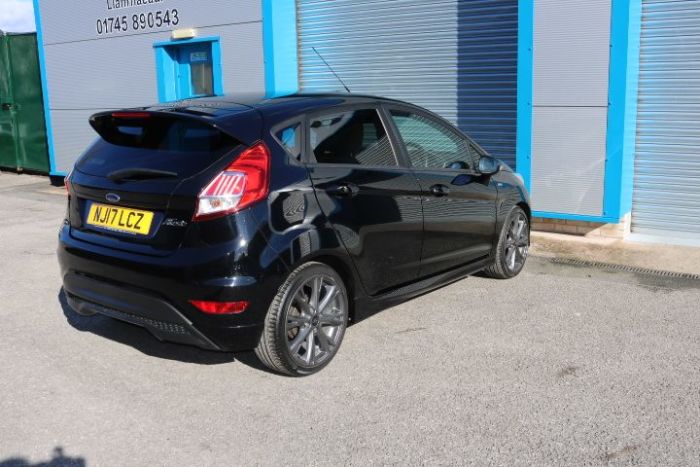 Ford Fiesta 1.5 TDCi ST-Line 5dr Hatchback Diesel Black