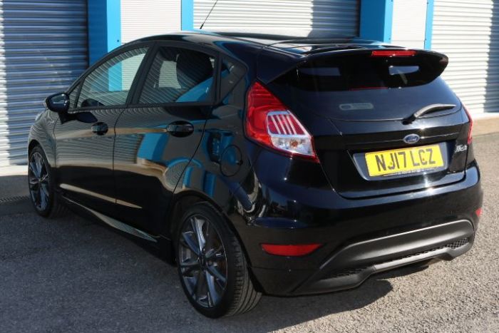 Ford Fiesta 1.5 TDCi ST-Line 5dr Hatchback Diesel Black