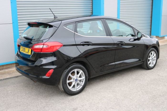 Ford Fiesta 1.0 EcoBoost Zetec 5dr Hatchback Petrol Black