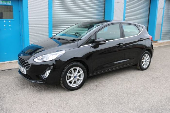 Ford Fiesta 1.0 EcoBoost Zetec 5dr Hatchback Petrol Black