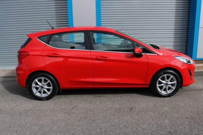 Ford Fiesta 1.0 EcoBoost Zetec 5dr Hatchback Petrol Red