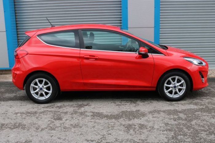 Ford Fiesta 1.0 EcoBoost Zetec 3dr Hatchback Petrol Red