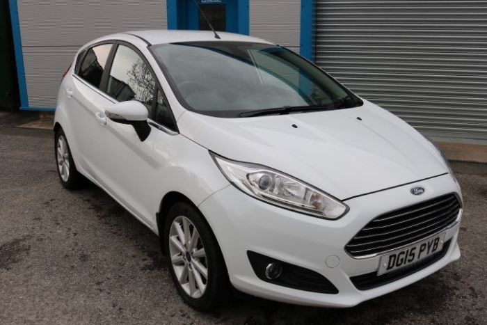 Ford Fiesta 1.0 EcoBoost Titanium 5dr Hatchback Petrol White