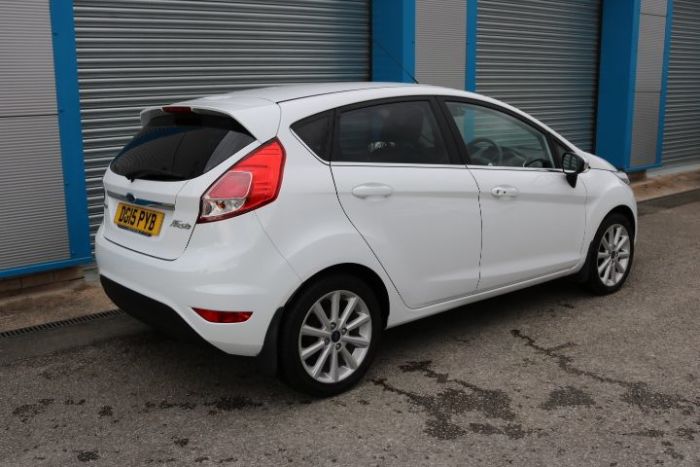 Ford Fiesta 1.0 EcoBoost Titanium 5dr Hatchback Petrol White