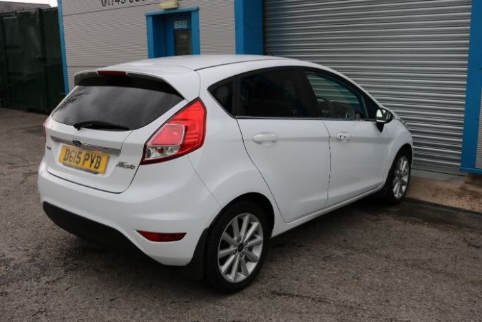 Ford Fiesta 1.0 EcoBoost Titanium 5dr Hatchback Petrol White
