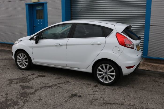 Ford Fiesta 1.0 EcoBoost Titanium 5dr Hatchback Petrol White