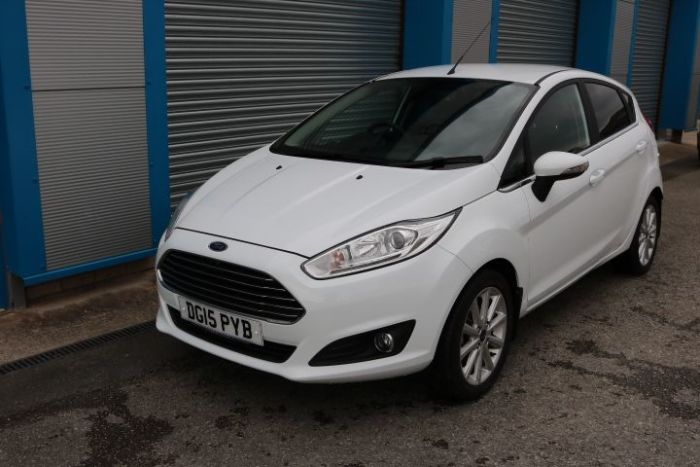 Ford Fiesta 1.0 EcoBoost Titanium 5dr Hatchback Petrol White