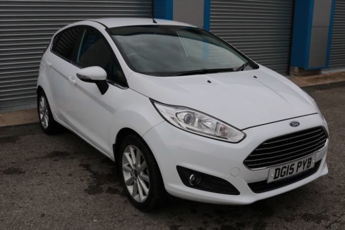 Ford Fiesta 1.0 EcoBoost Titanium 5dr Hatchback Petrol White