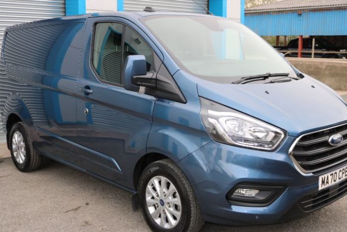 Ford Transit Custom 2.0 EcoBlue 130ps Low Roof Limited Van Panel Van Diesel Blue