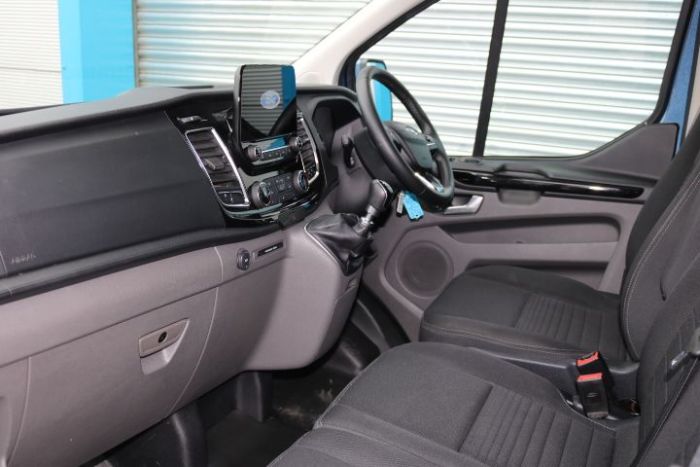 Ford Transit Custom 2.0 EcoBlue 130ps Low Roof Limited Van Panel Van Diesel Blue