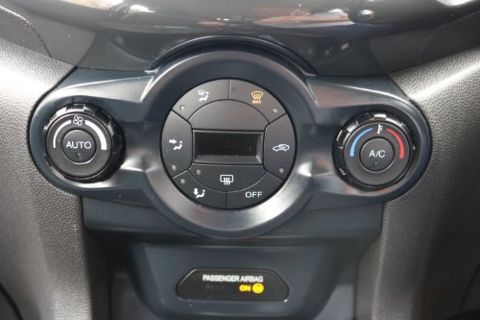 Ford Ecosport 1.5 ECOSPORT TITANIUM AUTO Hatchback Petrol Blue