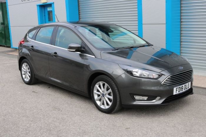 Ford Focus 1.0 EcoBoost 125 Titanium 5dr Auto Hatchback Petrol Grey