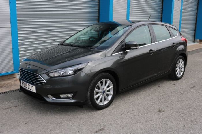 Ford Focus 1.0 EcoBoost 125 Titanium 5dr Auto Hatchback Petrol Grey