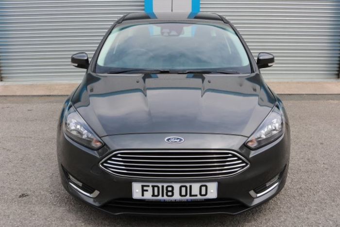 Ford Focus 1.0 EcoBoost 125 Titanium 5dr Auto Hatchback Petrol Grey