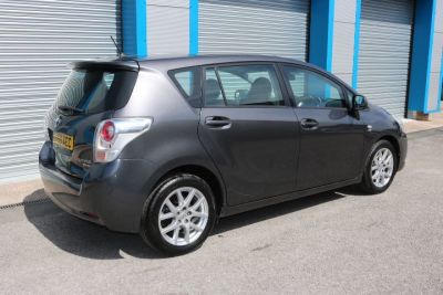 Toyota Verso 2.2 D-CAT T Spirit 5dr Auto MPV Diesel Grey