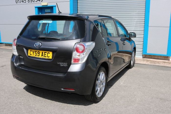 Toyota Verso 2.2 D-CAT T Spirit 5dr Auto MPV Diesel Grey