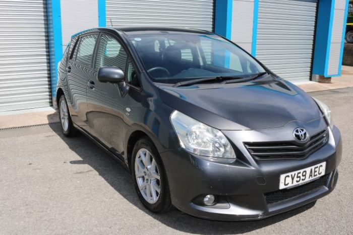 Toyota Verso 2.2 D-CAT T Spirit 5dr Auto MPV Diesel Grey