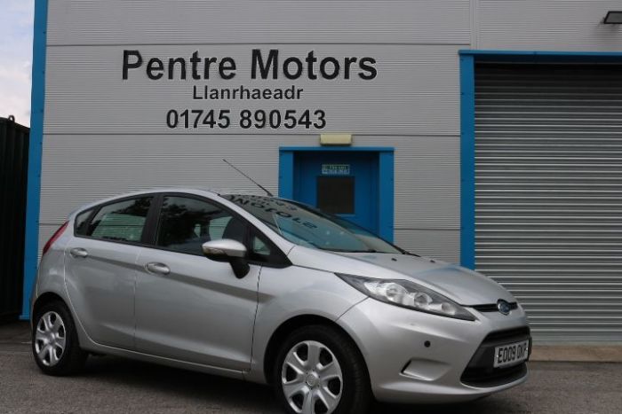 Ford Fiesta 1.4 Style + 5dr Hatchback Petrol Silver