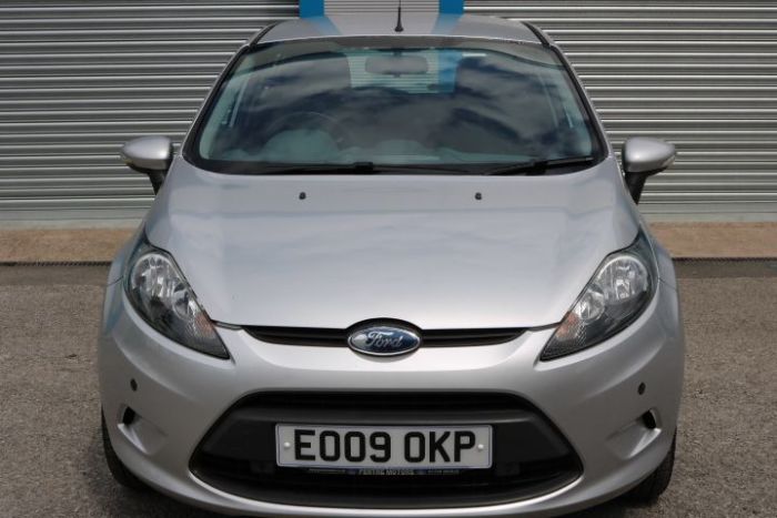 Ford Fiesta 1.4 Style + 5dr Hatchback Petrol Silver