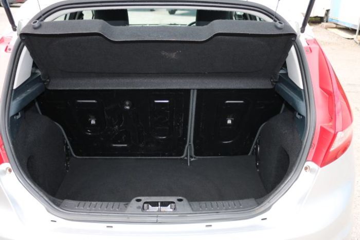 Ford Fiesta 1.4 Style + 5dr Hatchback Petrol Silver