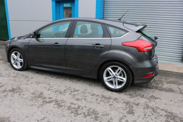 Ford Focus 1.5 TDCi 120 Zetec S 5dr Hatchback Diesel Grey