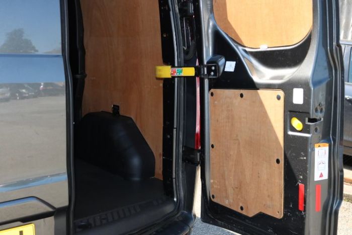 Ford Transit Custom 2.0 TDCi 130ps Low Roof D/Cab Limited Van Panel Van Diesel Grey