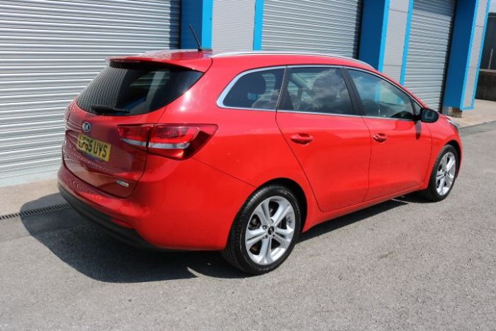 Kia Ceed 1.6 CRDi ISG 4 5dr Estate Diesel Red