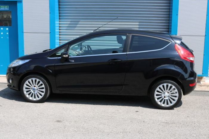 Ford Fiesta 1.4 Titanium 3dr Hatchback Petrol Black
