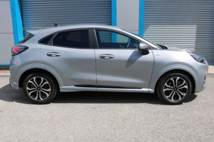 Ford Puma 1.0 EcoBoost Hybrid mHEV ST-Line 5dr Hatchback Petrol Silver