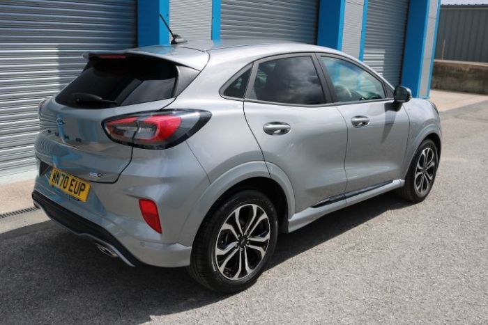 Ford Puma 1.0 EcoBoost Hybrid mHEV ST-Line 5dr Hatchback Petrol Silver