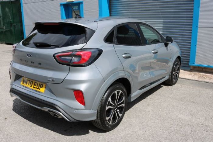 Ford Puma 1.0 EcoBoost Hybrid mHEV ST-Line 5dr Hatchback Petrol Silver