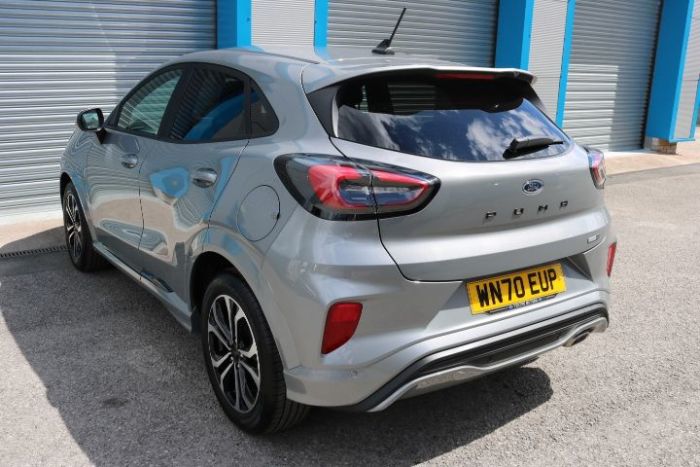 Ford Puma 1.0 EcoBoost Hybrid mHEV ST-Line 5dr Hatchback Petrol Silver