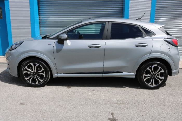 Ford Puma 1.0 EcoBoost Hybrid mHEV ST-Line 5dr Hatchback Petrol Silver