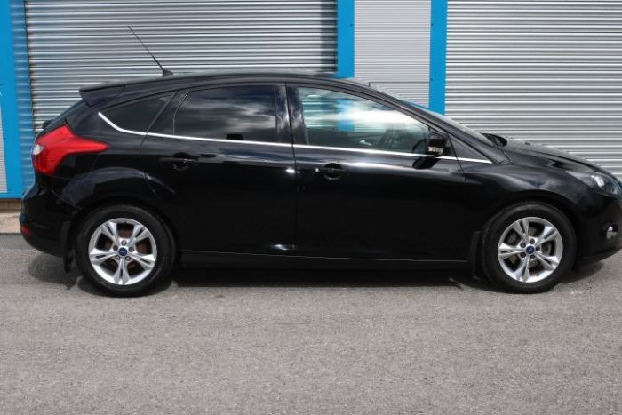 Ford Focus 1.6 TDCi 115 Zetec 5dr Hatchback Diesel Black