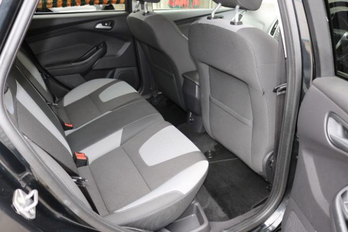 Ford Focus 1.6 TDCi 115 Zetec 5dr Hatchback Diesel Black