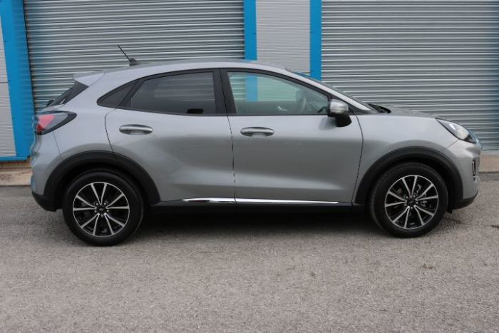 Ford Puma 1.0 EcoBoost Hybrid mHEV Titanium First Ed 5dr Hatchback Petrol Silver