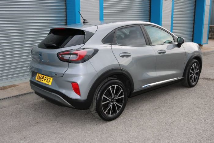 Ford Puma 1.0 EcoBoost Hybrid mHEV Titanium First Ed 5dr Hatchback Petrol Silver