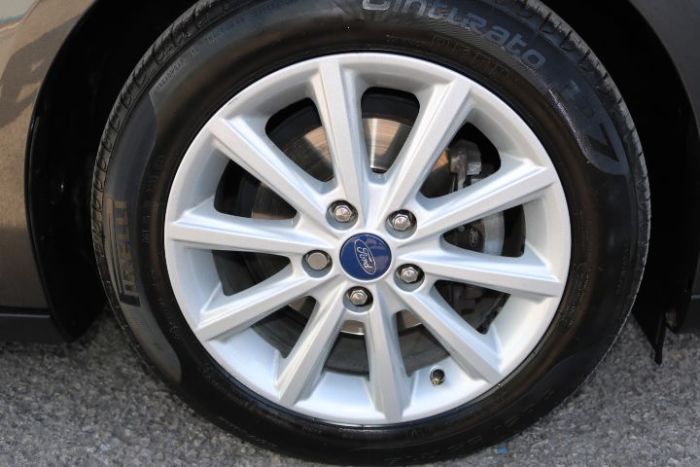 Ford Focus 1.0 EcoBoost 125 Titanium 5dr Hatchback Petrol Grey