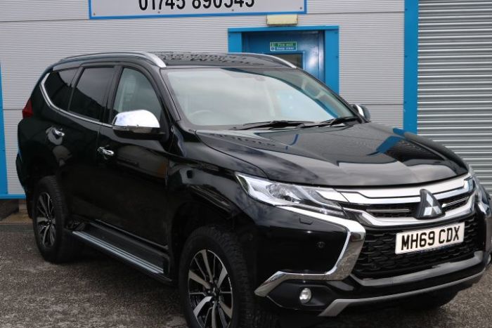 Mitsubishi Shogun Sport 2.4 DI-DC Commercial Auto Van Diesel Black